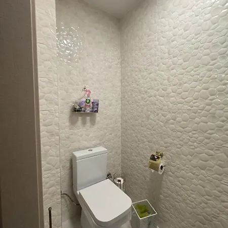 Villa House With Fireplace & Jacuzzi Skopje