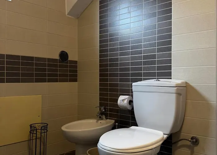 Villa House With Fireplace & Jacuzzi