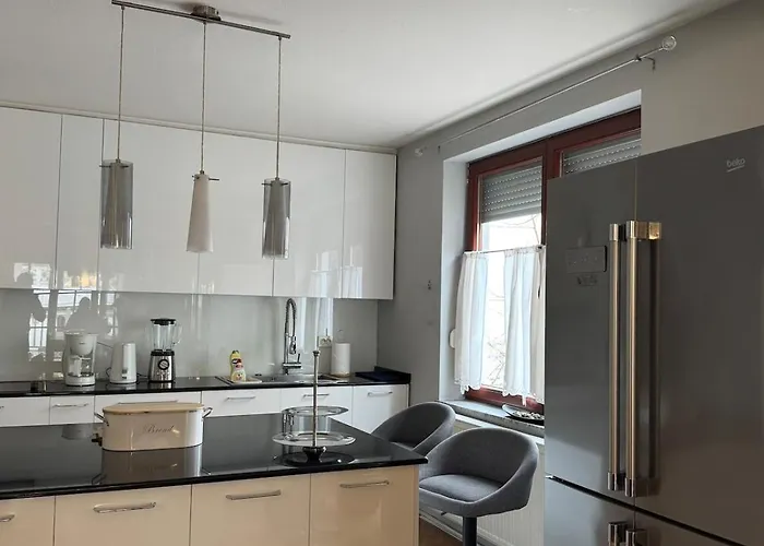 Villa House With Fireplace & Jacuzzi *