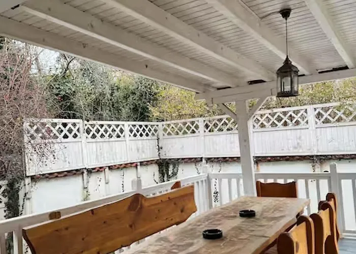 Villa House With Fireplace & Jacuzzi Skopje